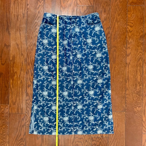 90s Vintage Laura Ashley Denim Skirt Midi Floral Pattern - Picture 3 of 5